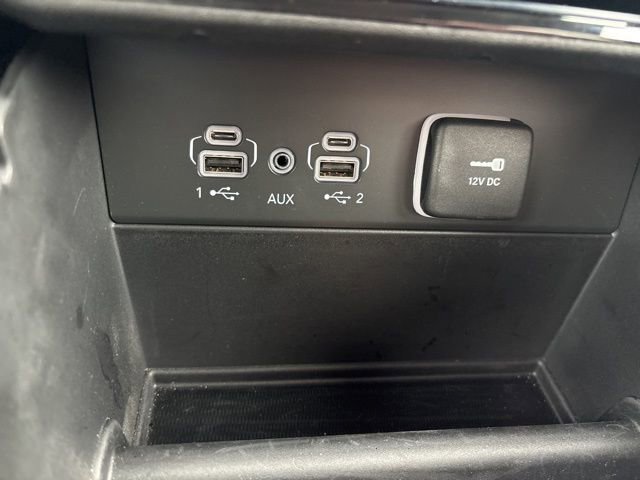 Used 2024 Jeep Grand Cherokee Laredo X image 35