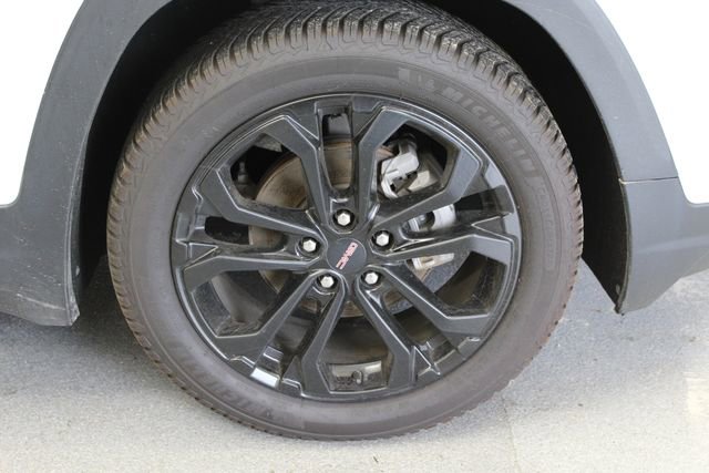 Used 2022 GMC Terrain SLE w/ Driver Convenience Package FWD image 7