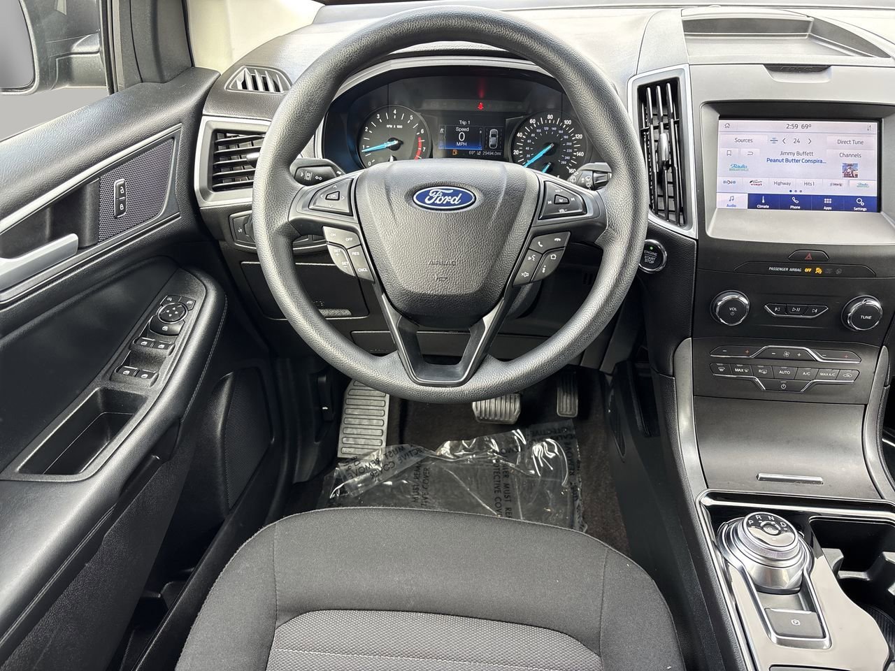 Used 2020 Ford Edge SE image 13