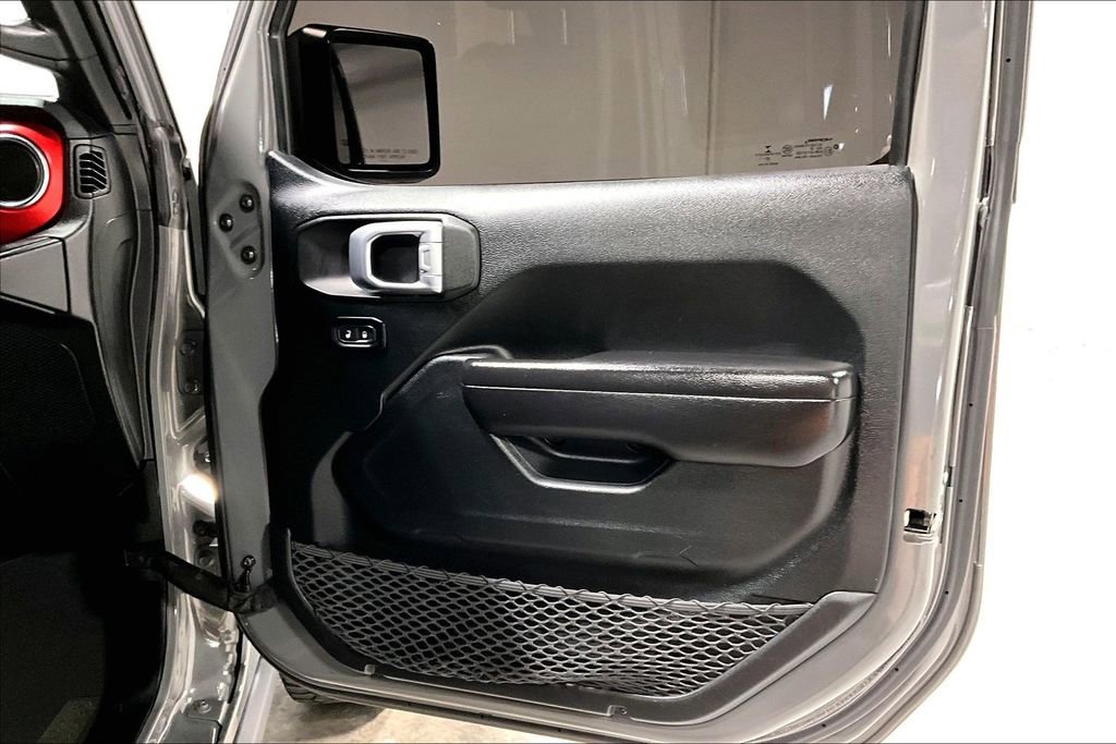 Used 2021 Jeep Wrangler Unlimited Rubicon AWD/4WD image 23