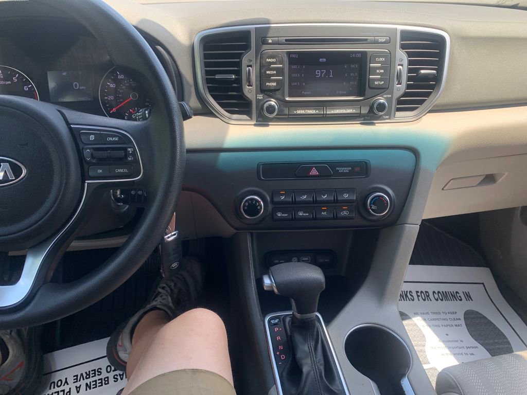 Used 2019 Kia Sportage LX FWD image 11