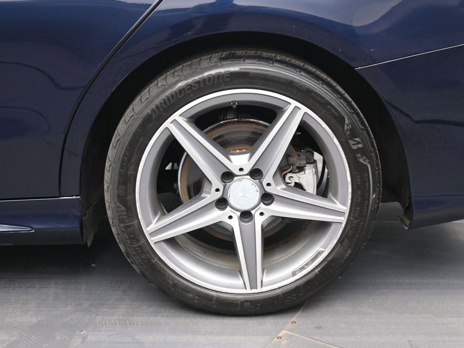 Used 2017 Mercedes-Benz C 300 4MATIC Sedan w/ Premium 2 Package image 11