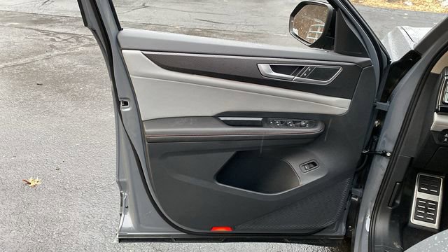 New 2026 Volkswagen Atlas Peak Edition image 19