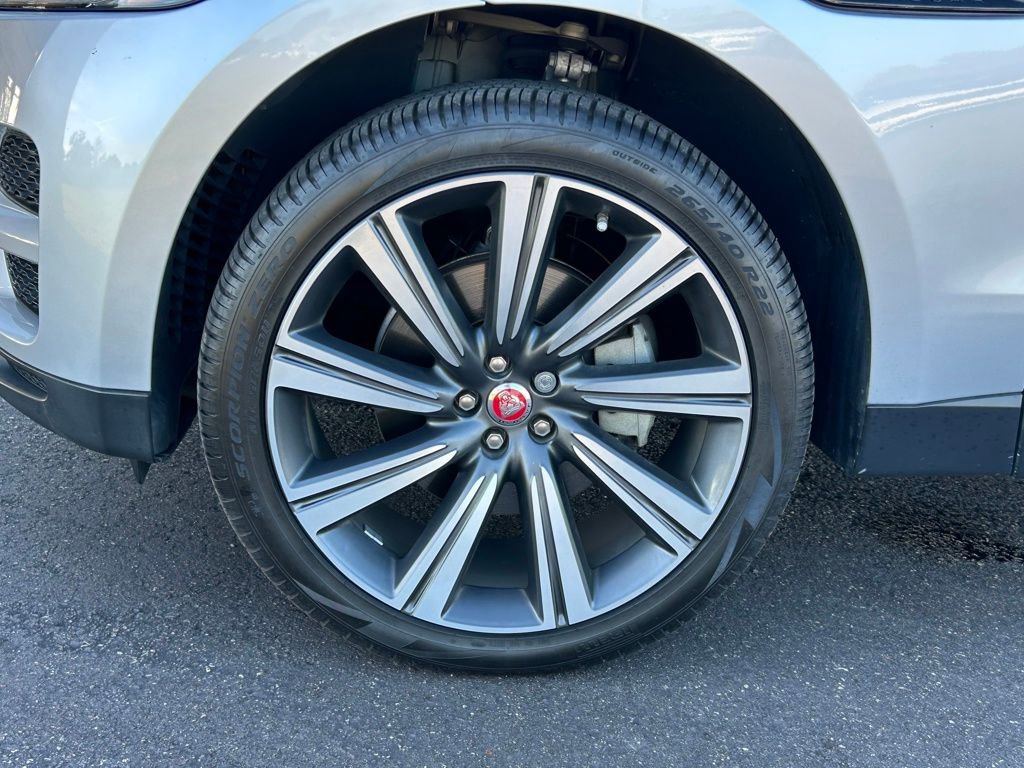 Used 2019 Jaguar F-PACE Prestige image 41