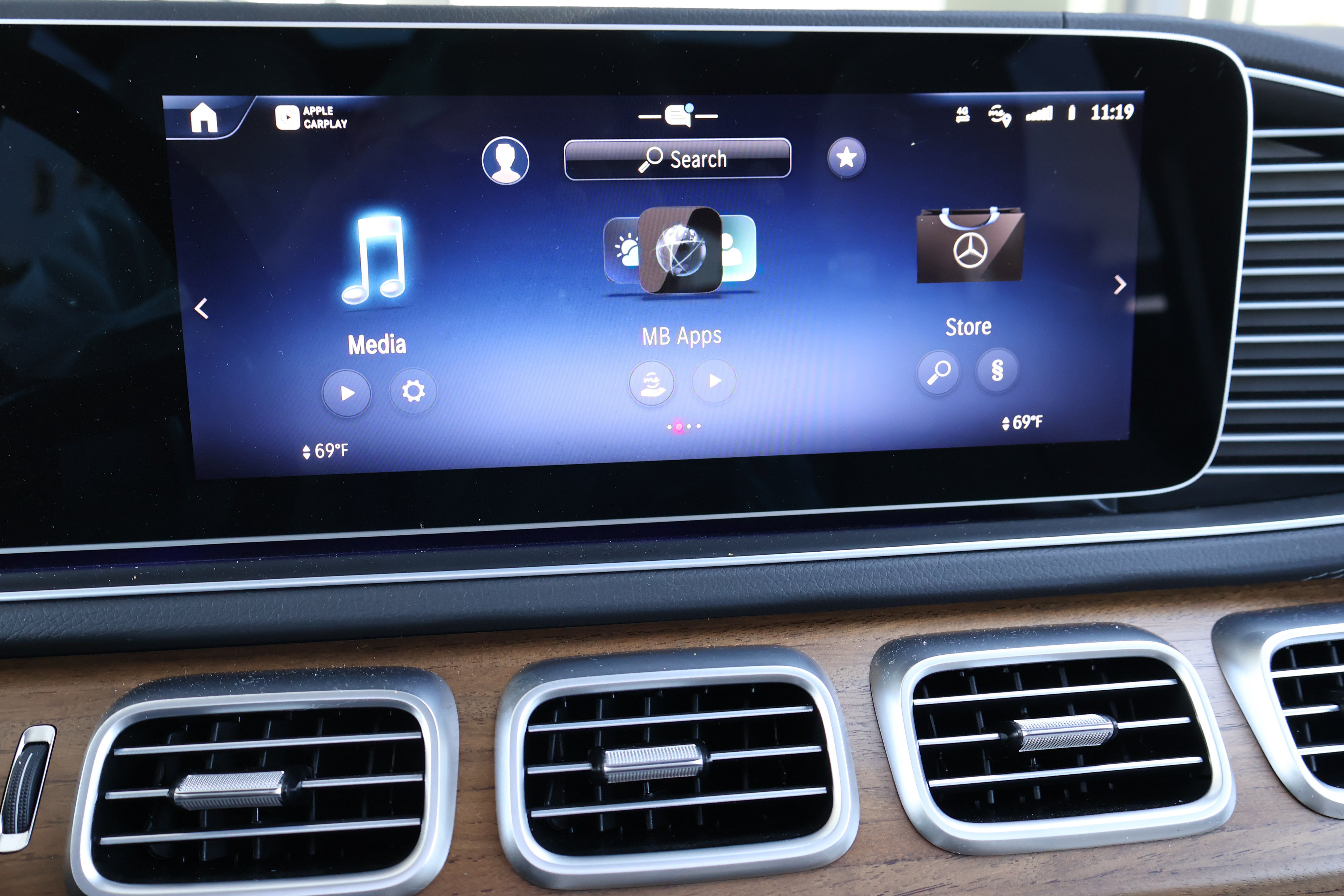 Used 2025 Mercedes-Benz GLS 450 4MATIC image 43