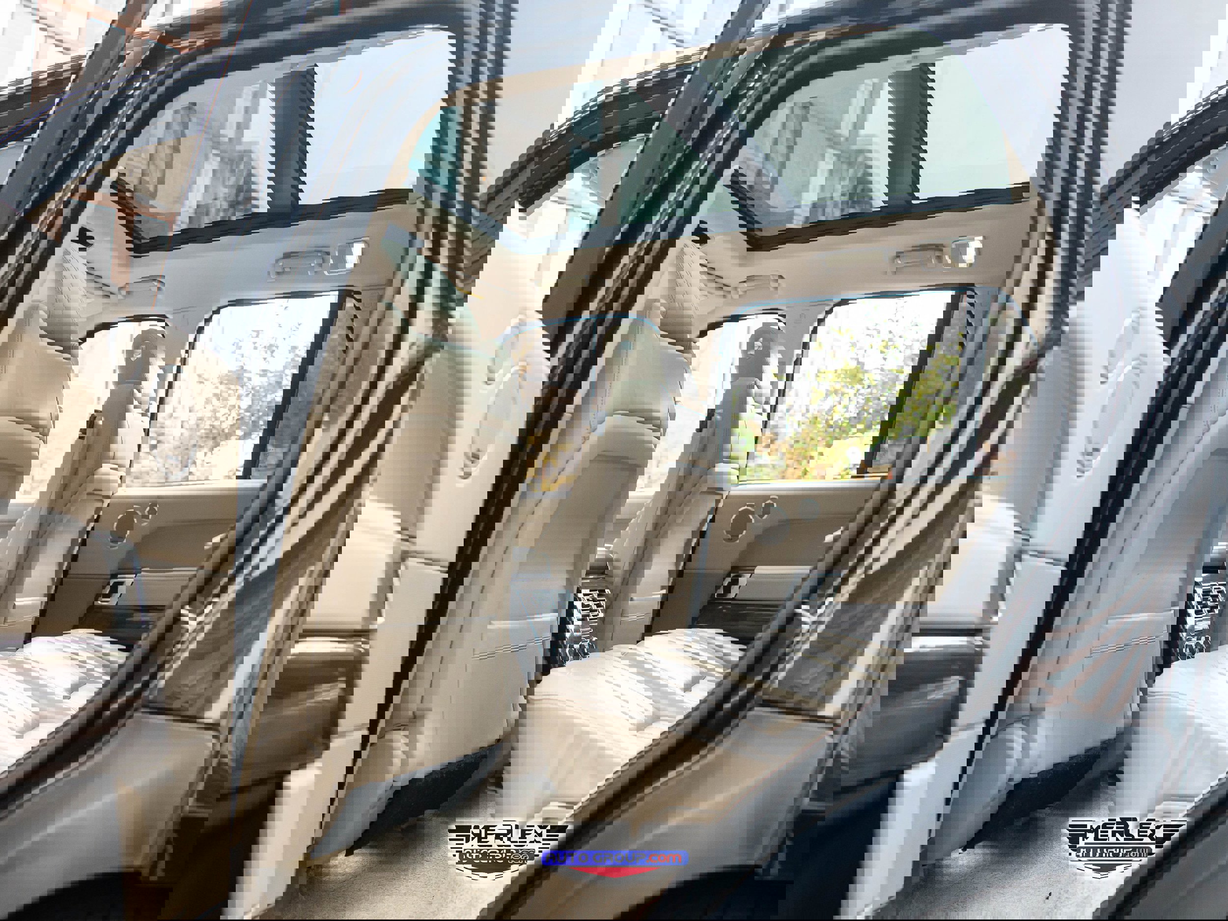 Used 2017 Land Rover Range Rover Supercharged image 21