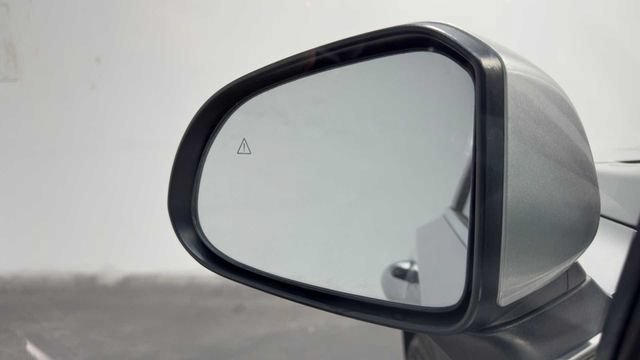Used 2023 Hyundai Santa Fe SE w/ Cargo Package FWD image 11