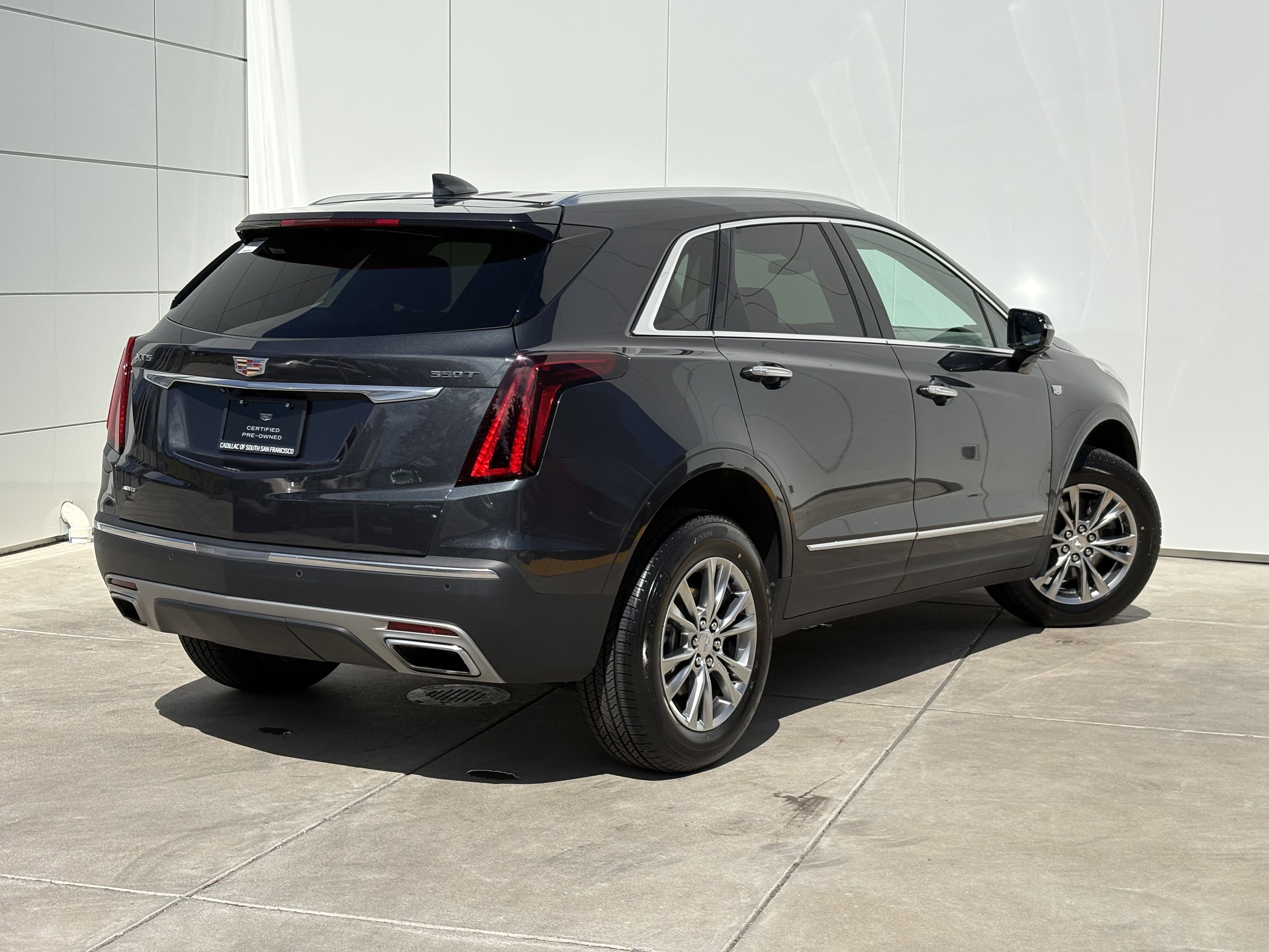 Certified 2023 Cadillac XT5 Premium Luxury w/ LPO, Floor Liner Package image 7