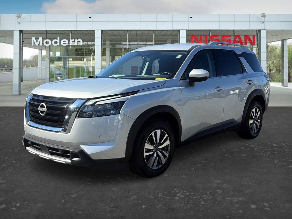 Certified 2025 Nissan Pathfinder SL