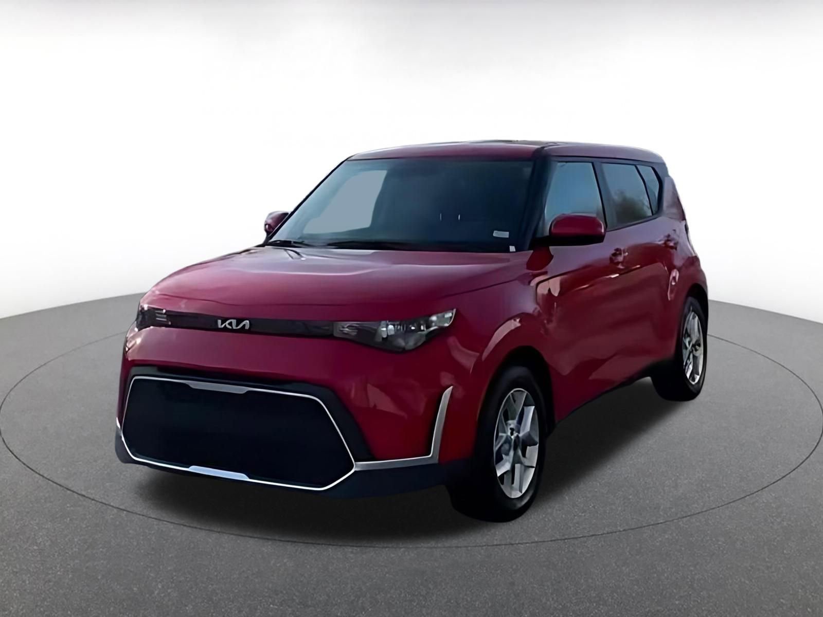 Used 2025 Kia Soul LX w/ LX Technology Package FWD image 3