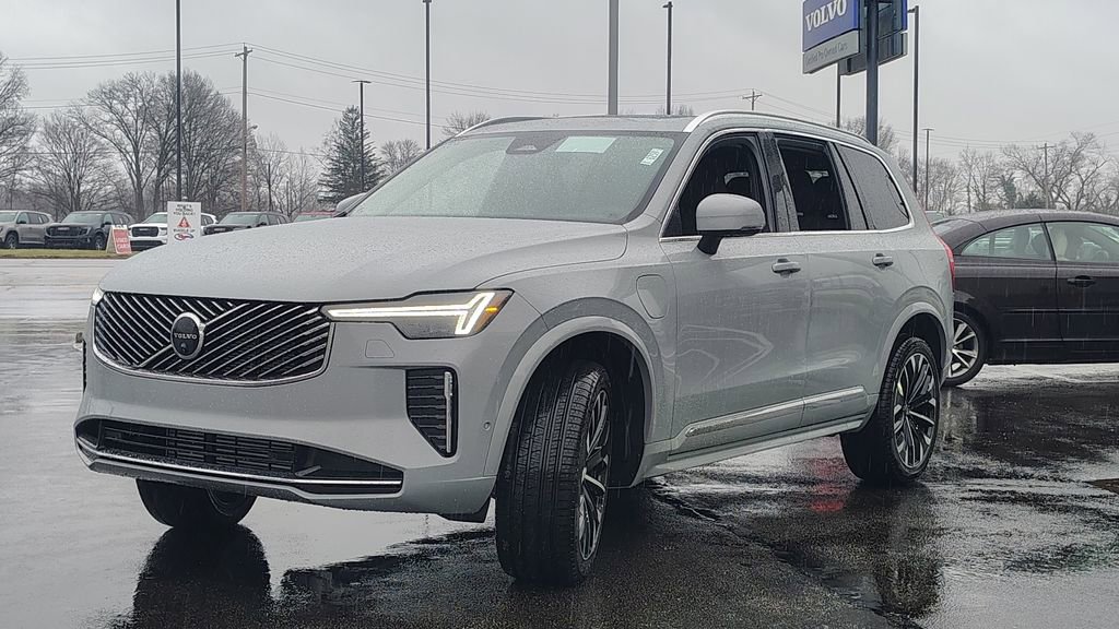 New 2026 Volvo XC90 T8 Plus w/ Protection Package Premier AWD/4WD image 6