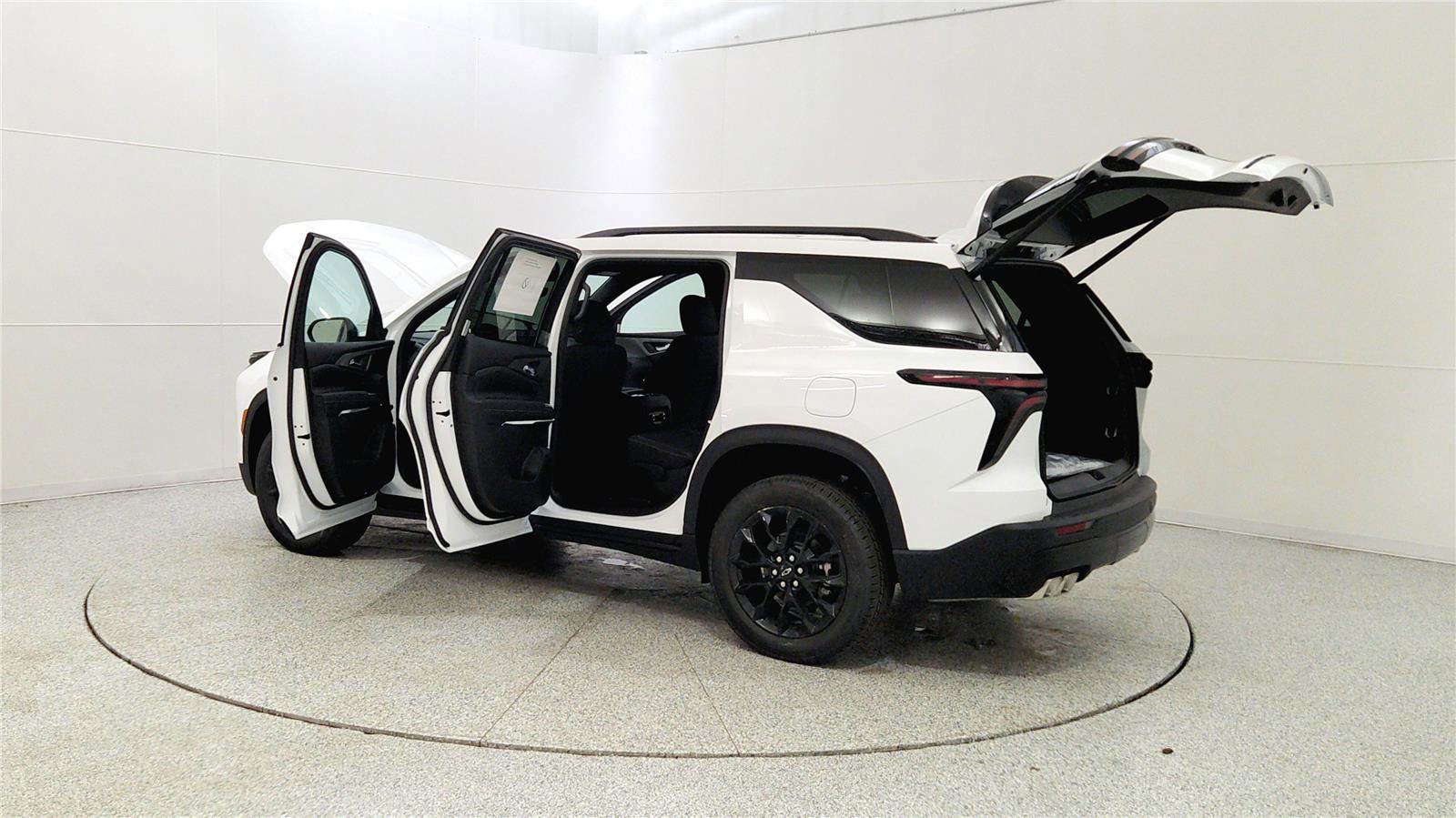 New 2026 Chevrolet Traverse LT w/ Midnight/Sport Edition image 11