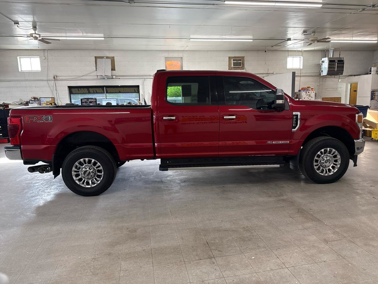 Used 2021 Ford F250 XLT w/ XLT Premium Package AWD/4WD image 77