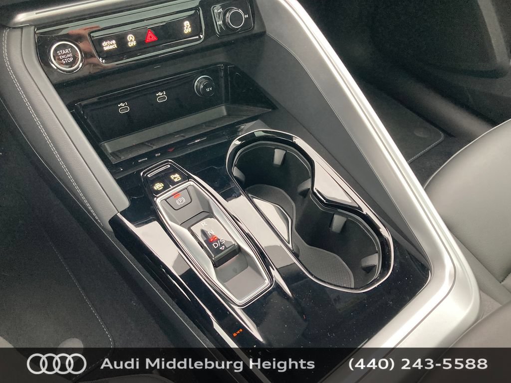 Certified 2025 Audi Q5 Premium w/ Convenience Package AWD/4WD image 38