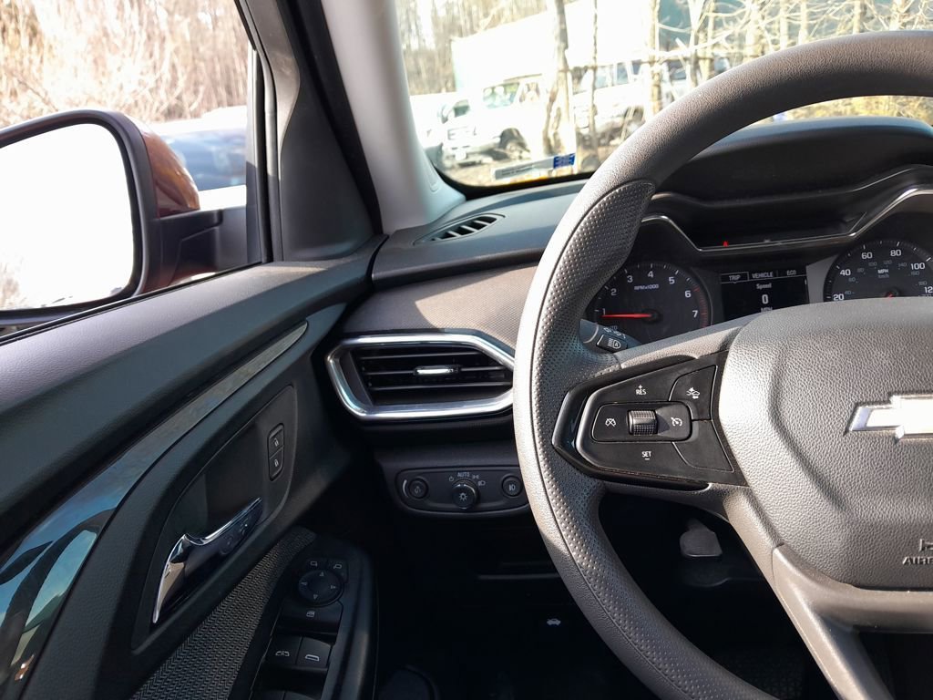 Used 2022 Chevrolet TrailBlazer LT image 17