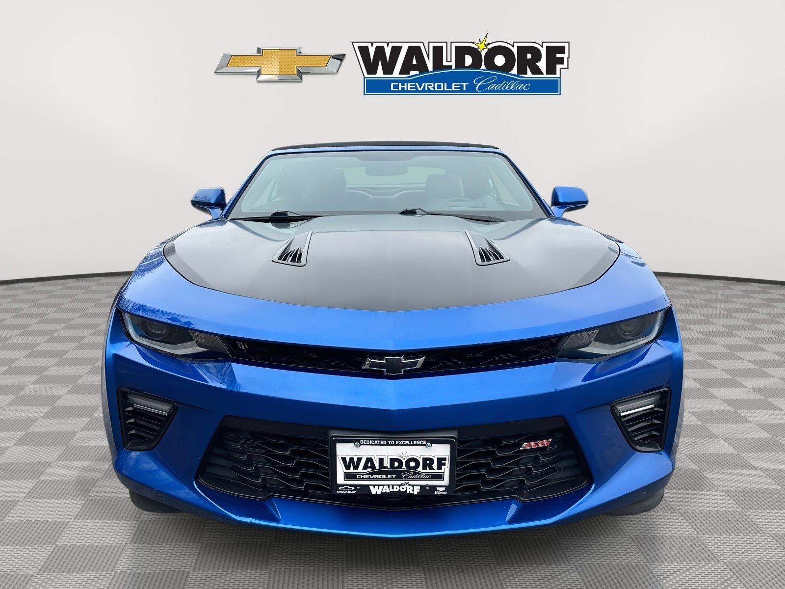 Used 2016 Chevrolet Camaro SS image 2
