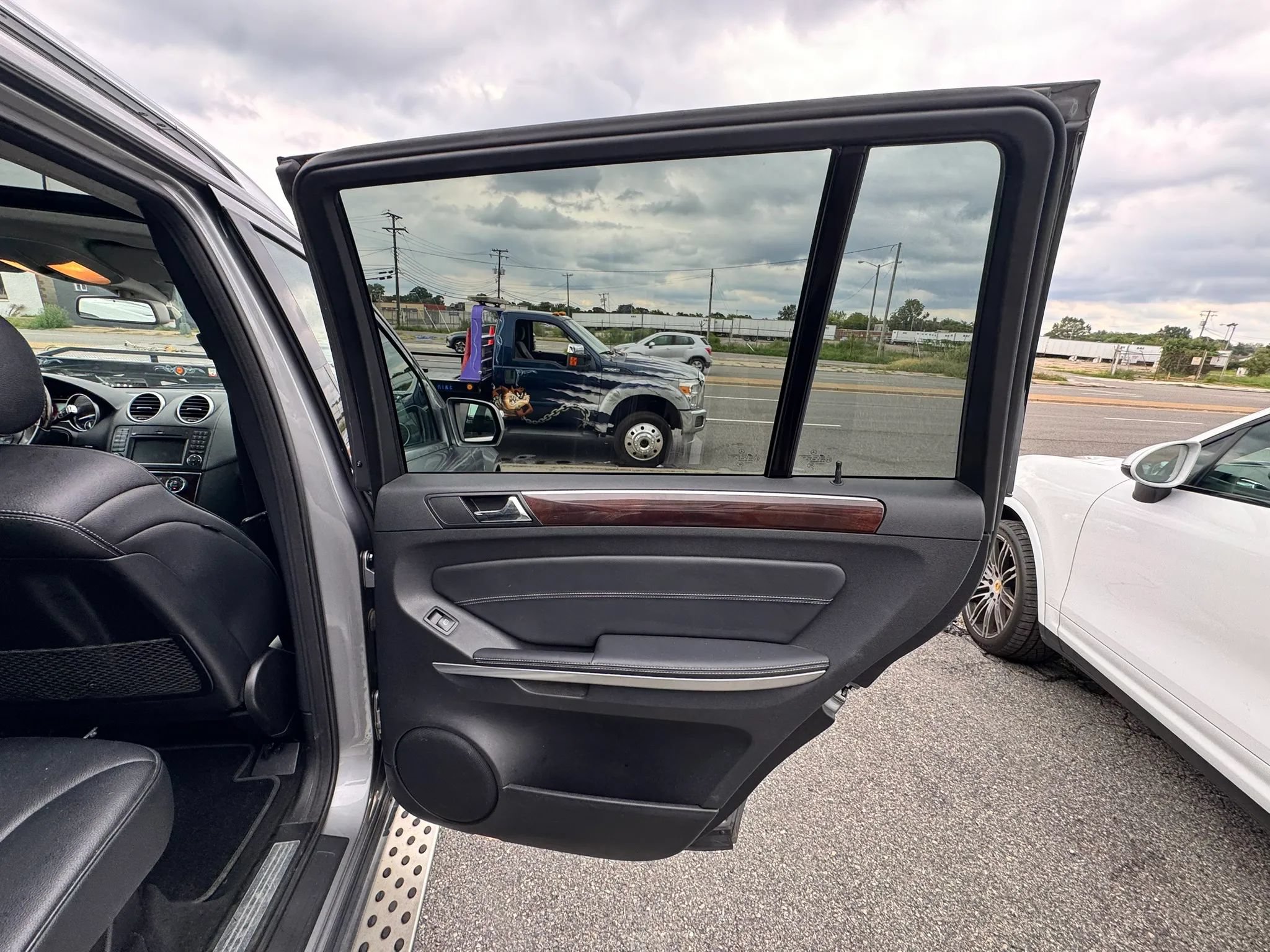 Used 2010 Mercedes-Benz GL 450 4MATIC image 19
