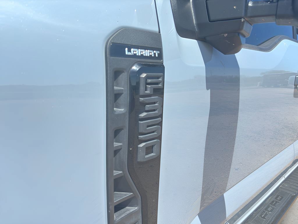 Used 2024 Ford F350 Lariat w/ Black Appearance Package AWD/4WD image 28