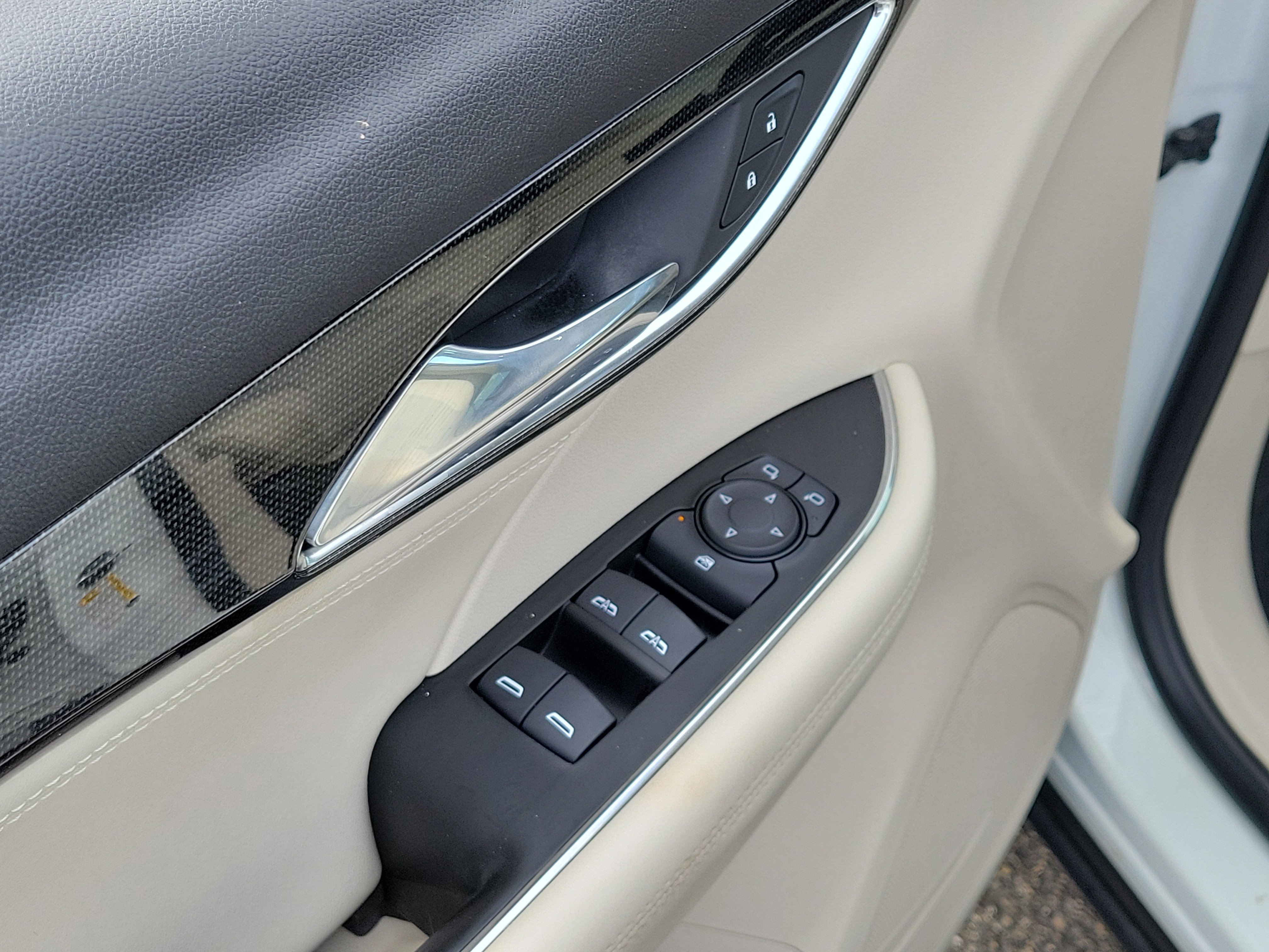 Used 2022 Buick Envision Preferred w/ Safety Package FWD image 21
