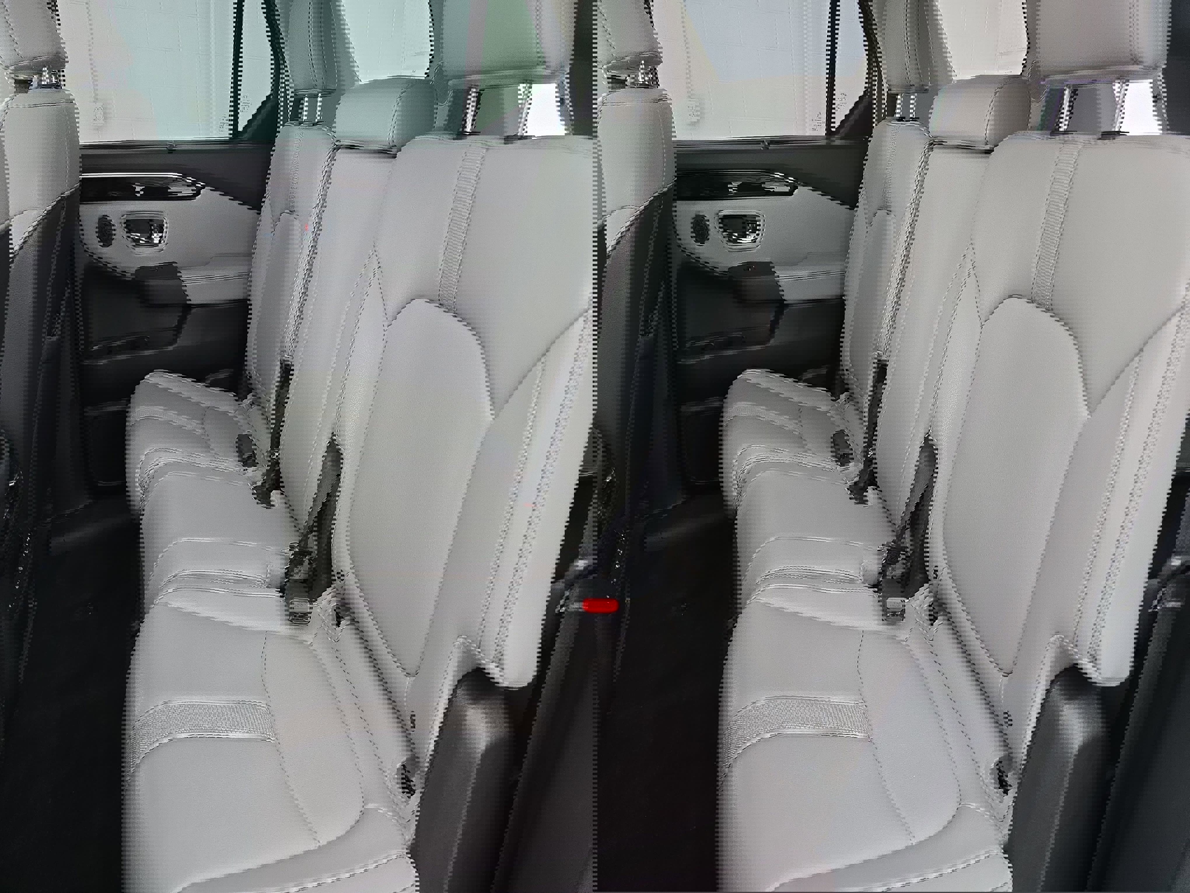 Used 2023 Honda Pilot Touring image 15