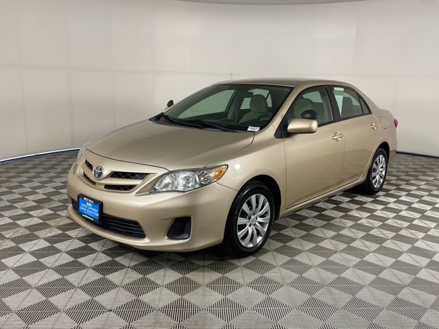 Used 2012 Toyota Corolla LE FWD image 1