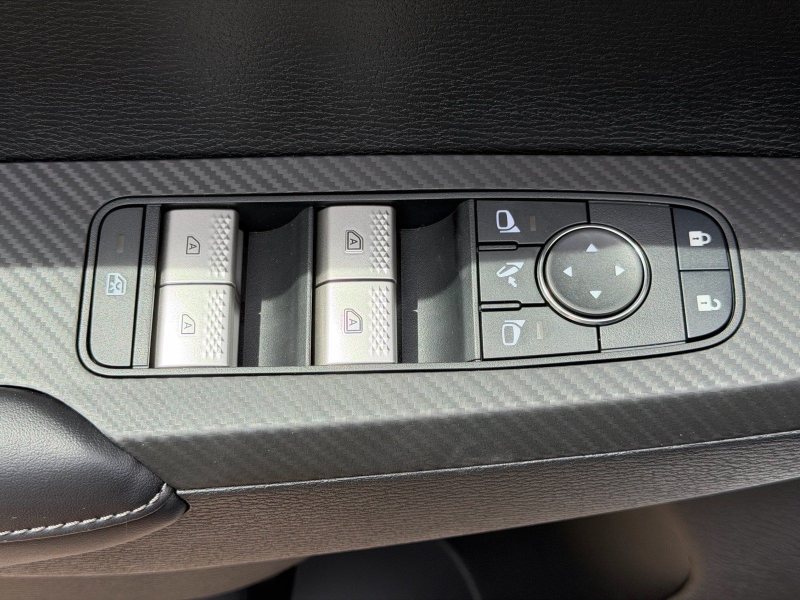 New 2026 Mitsubishi Outlander AWD image 22
