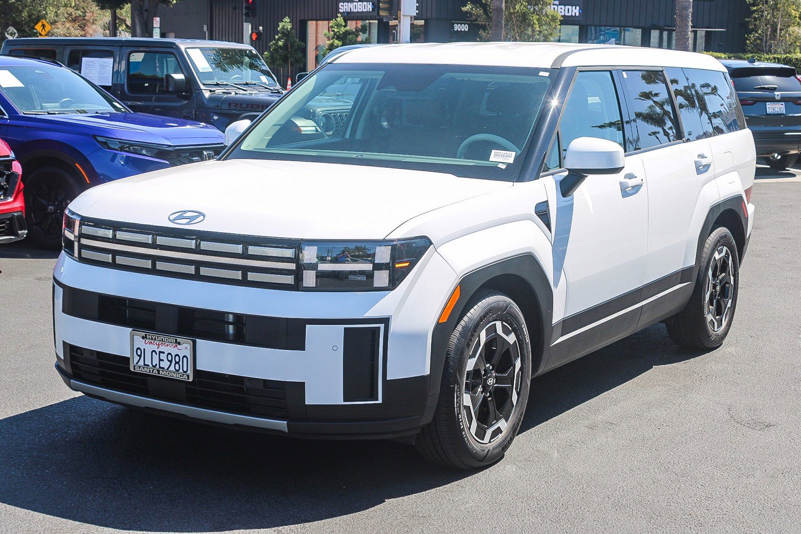 Used 2024 Hyundai Santa Fe SE image 3