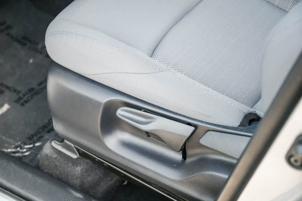 Used 2025 Toyota Corolla Cross AWD Hybrid image 24