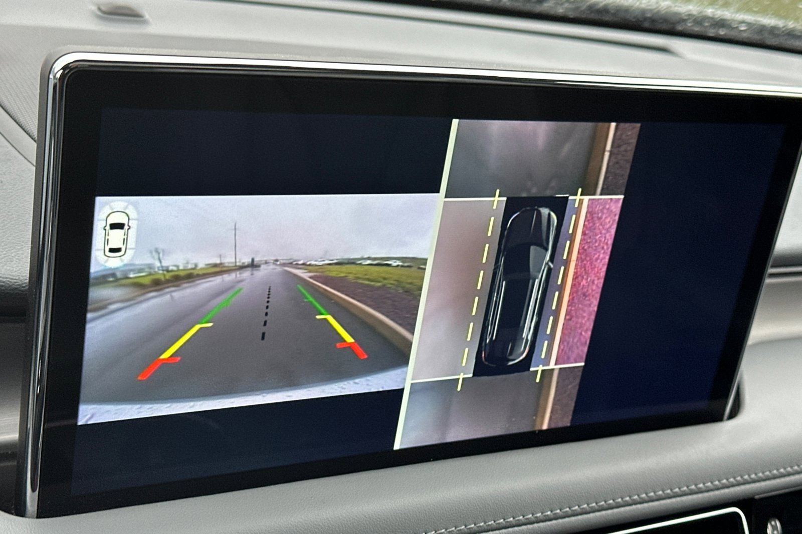 Used 2023 Lincoln Nautilus Reserve w/ Equipment Group 201A image 23