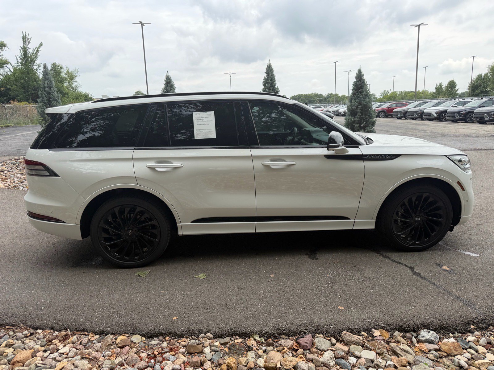 Certified 2022 Lincoln Aviator Reserve w/ Equipment Group 201A AWD/4WD image 6