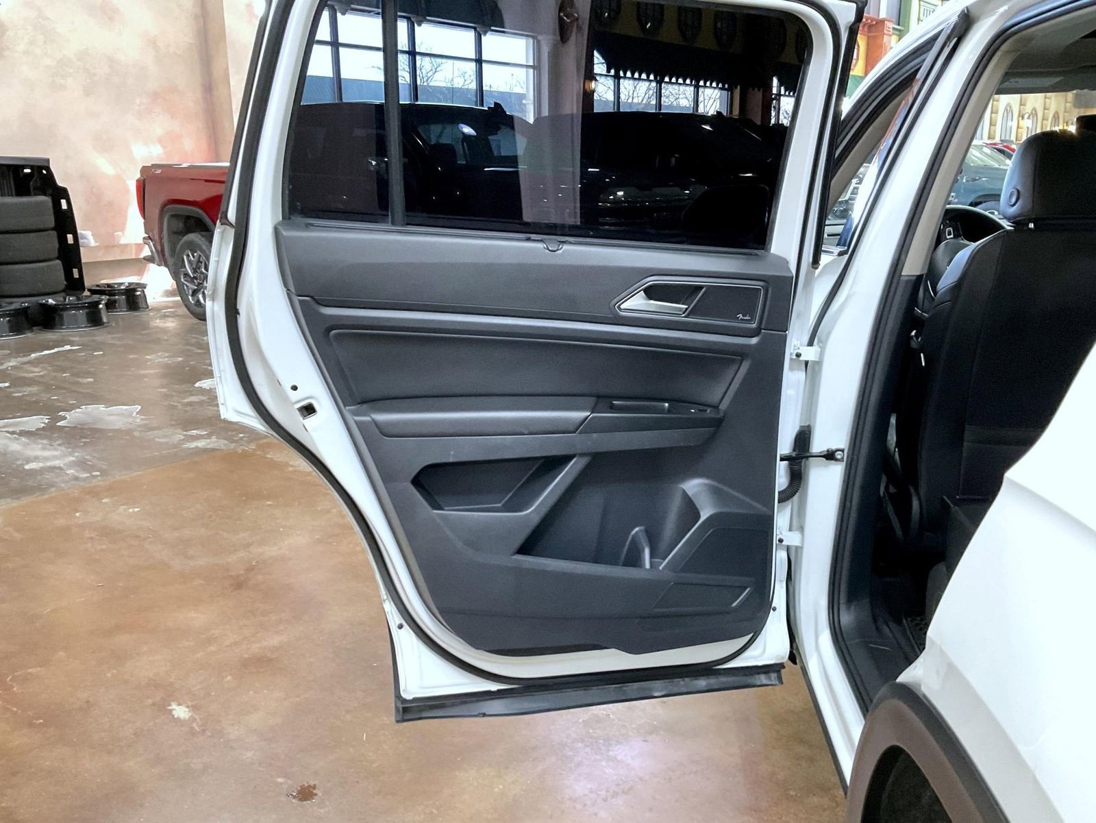 Used 2019 Volkswagen Atlas SEL Premium image 21