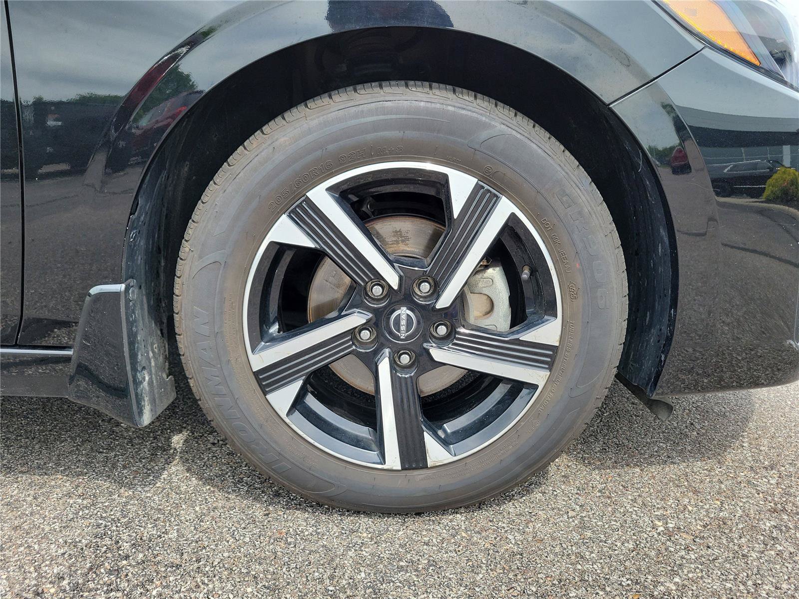 Used 2024 Nissan Sentra SV FWD image 5