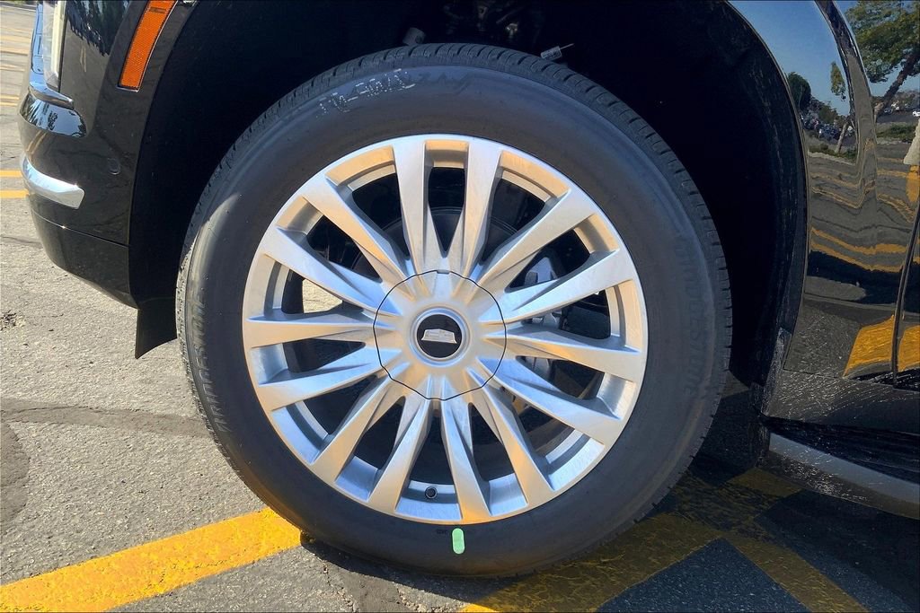 New 2026 Cadillac Escalade ESV 2WD image 13