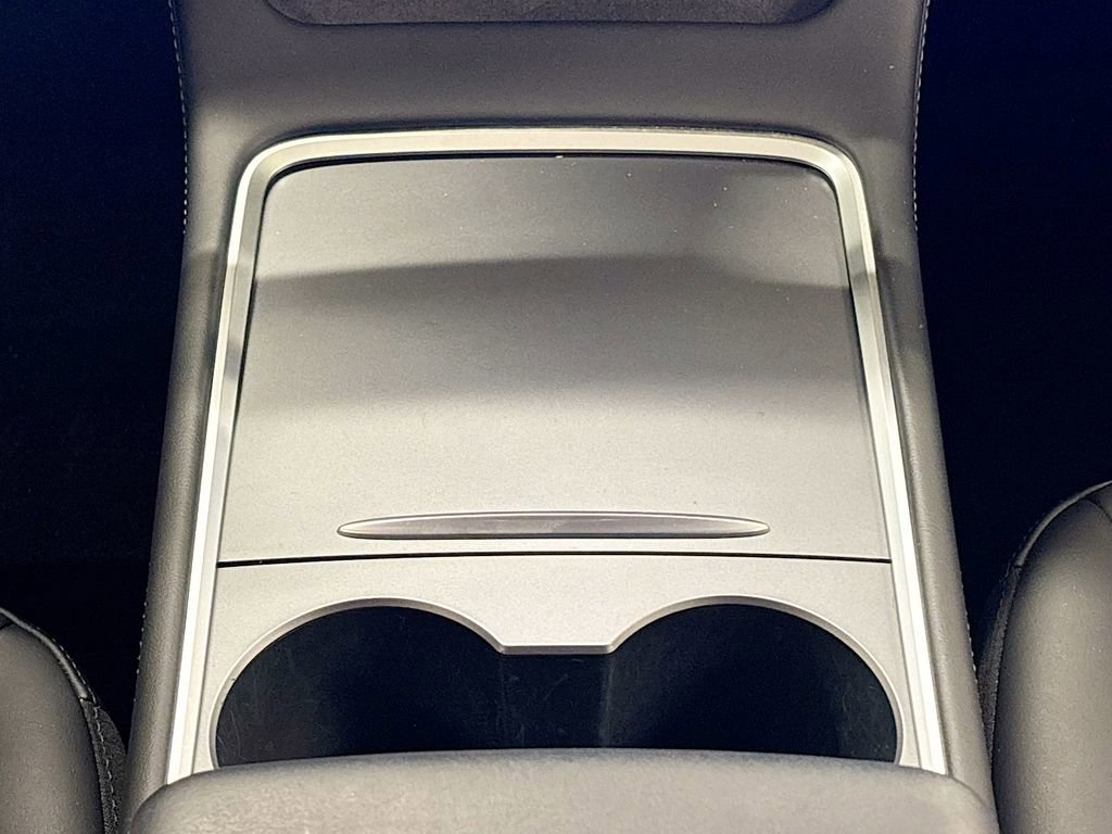 Used 2023 Tesla Model 3 Standard Range image 12