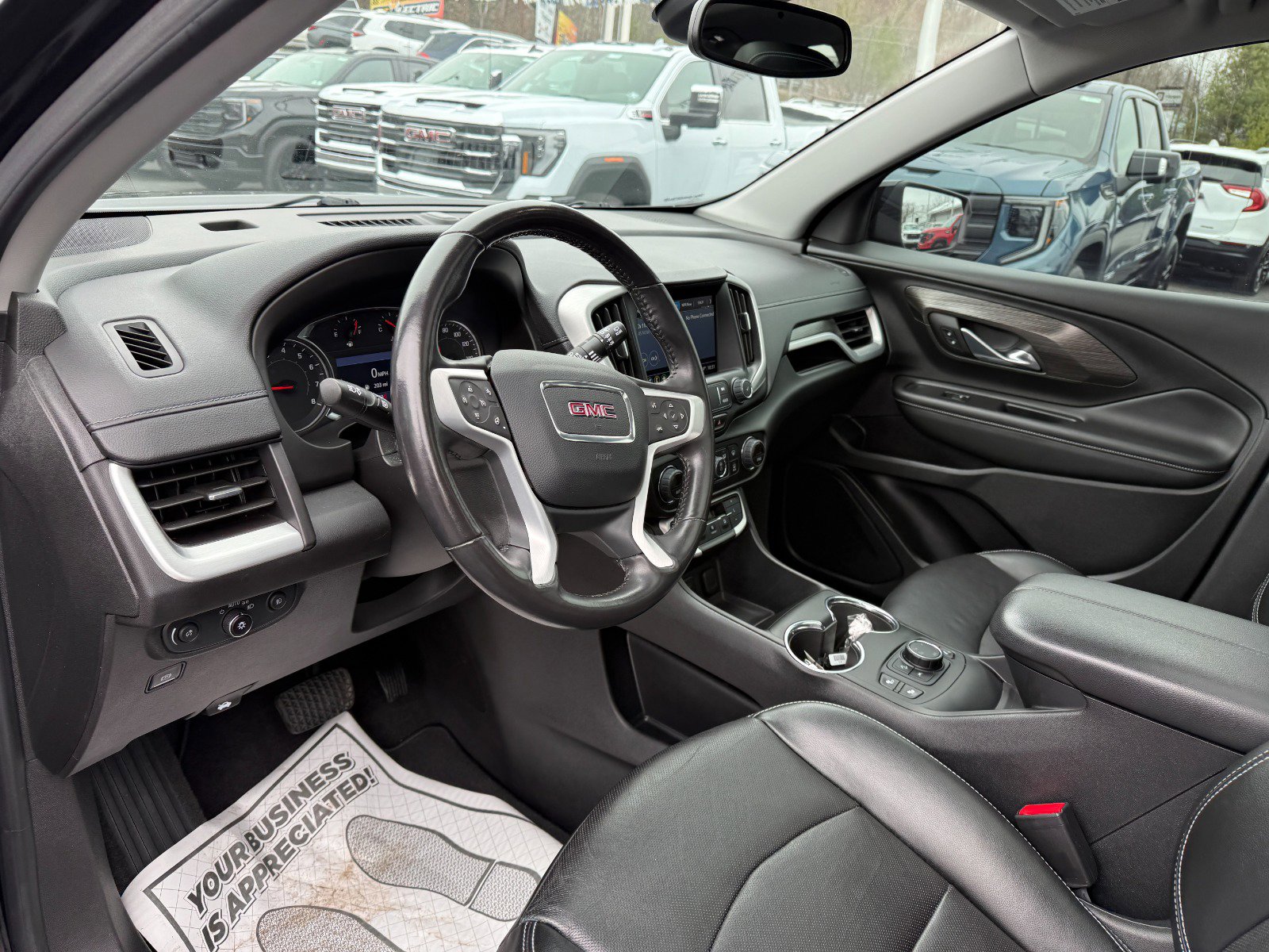 Used 2022 GMC Terrain SLT w/ Elevation Edition image 13