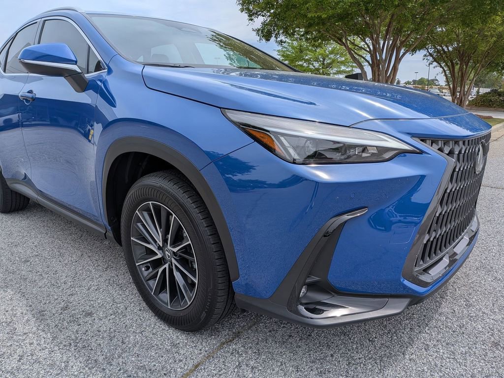 Used 2025 Lexus NX 250 FWD w/ Accessory Package (2T) image 10