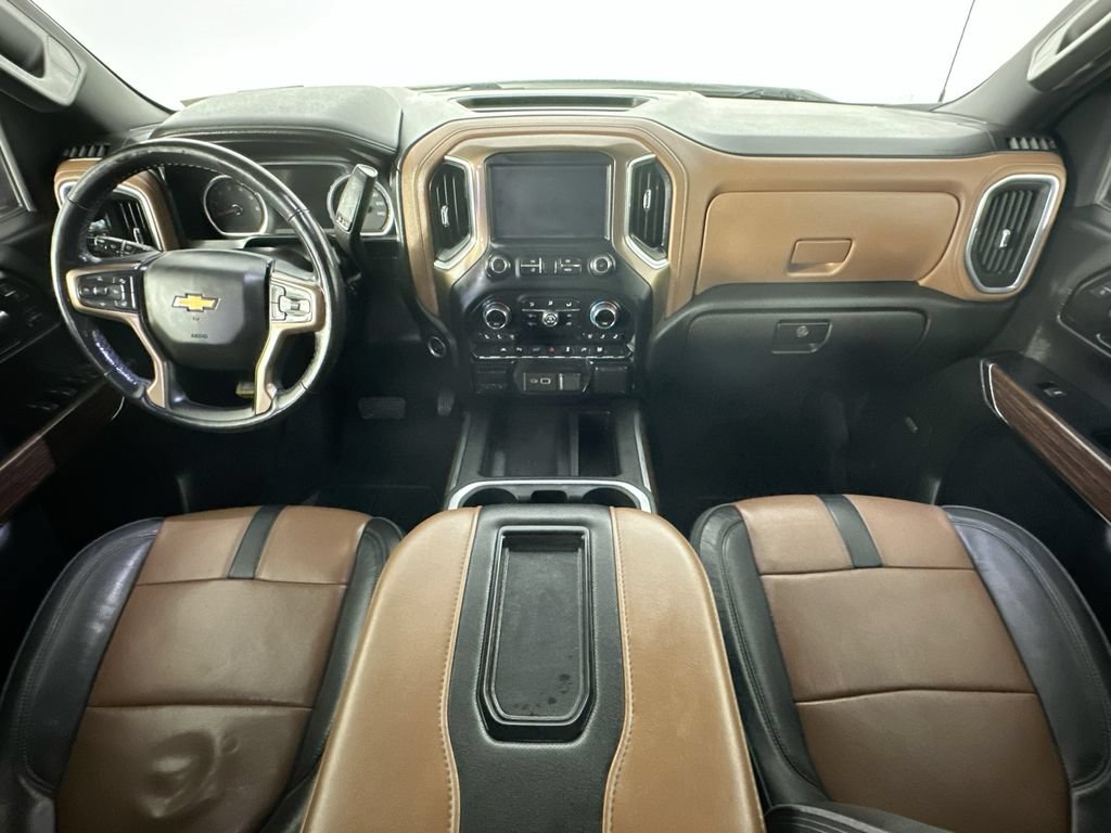 Used 2022 Chevrolet Silverado 1500 High Country w/ Technology Package AWD/4WD image 10