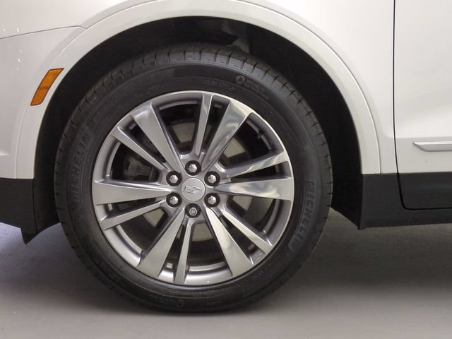 Certified 2024 Cadillac XT5 Premium Luxury w/ LPO, Floor Liner Package AWD/4WD image 29