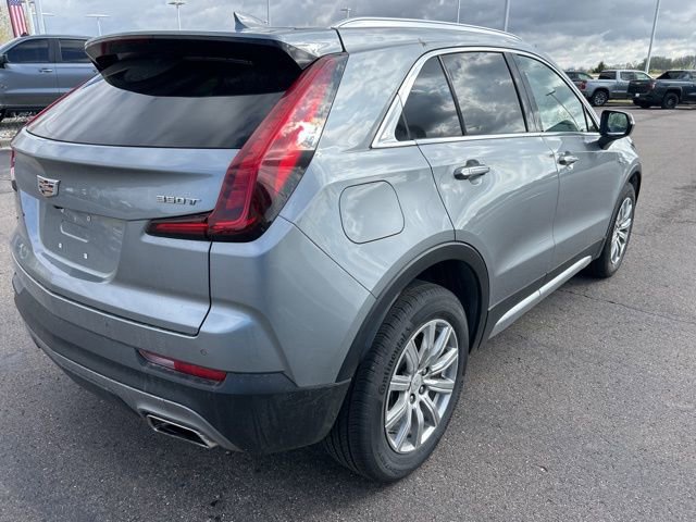 Used 2023 Cadillac XT4 Premium Luxury w/ Cold Weather Package AWD/4WD image 5