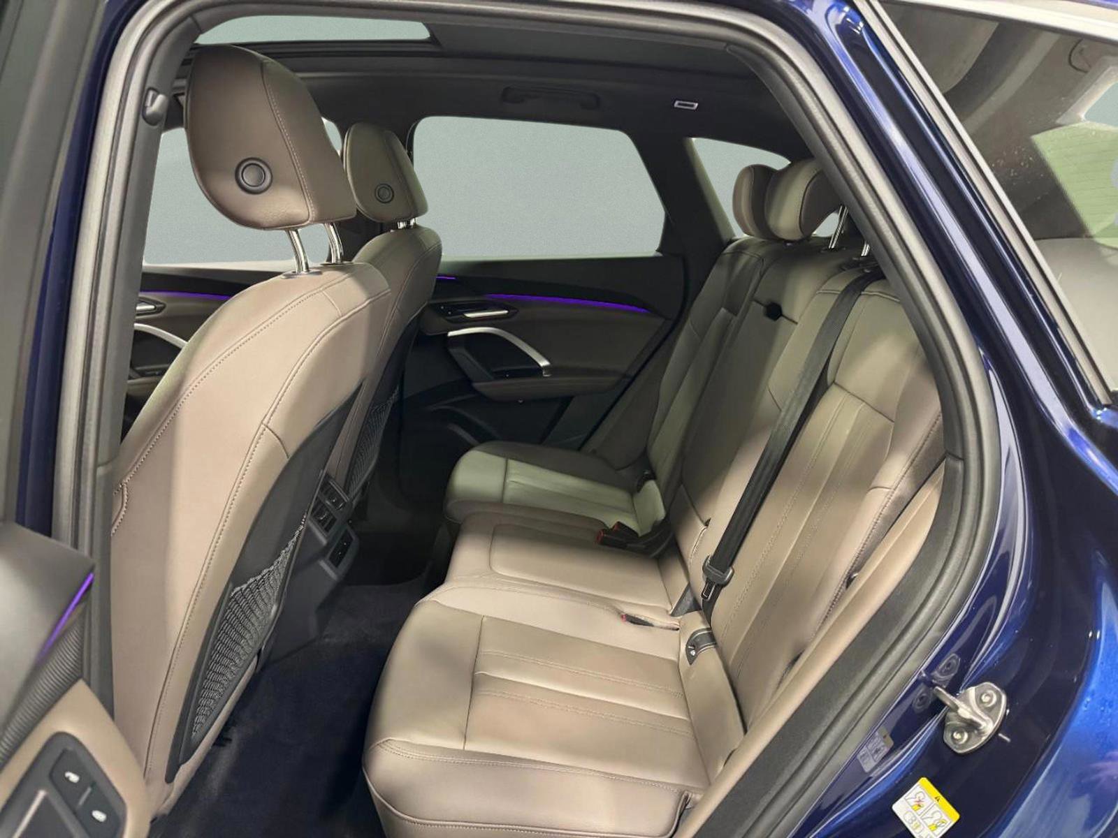 Certified 2025 Audi Q5 Premium w/ Convenience Package image 9