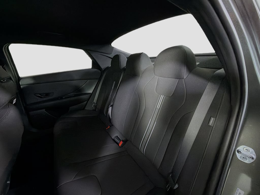 Used 2025 Hyundai Elantra Sport FWD image 22