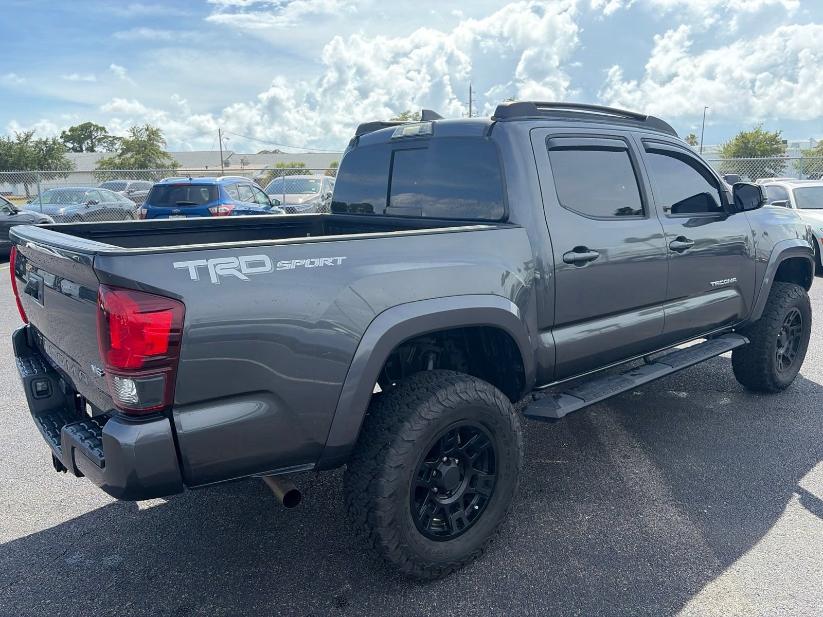 Used 2019 Toyota Tacoma TRD Sport RWD image 7