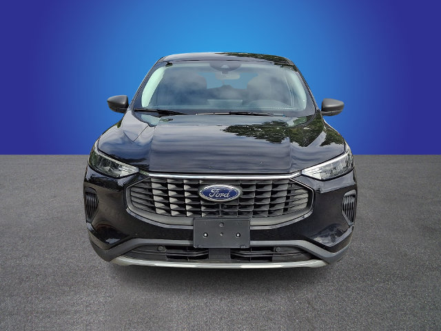Used 2023 Ford Escape Active w/ Tech Pack #1 AWD/4WD image 2