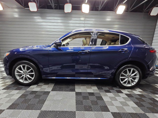 Used 2021 Alfa Romeo Stelvio Ti w/ Premium Package AWD/4WD image 9