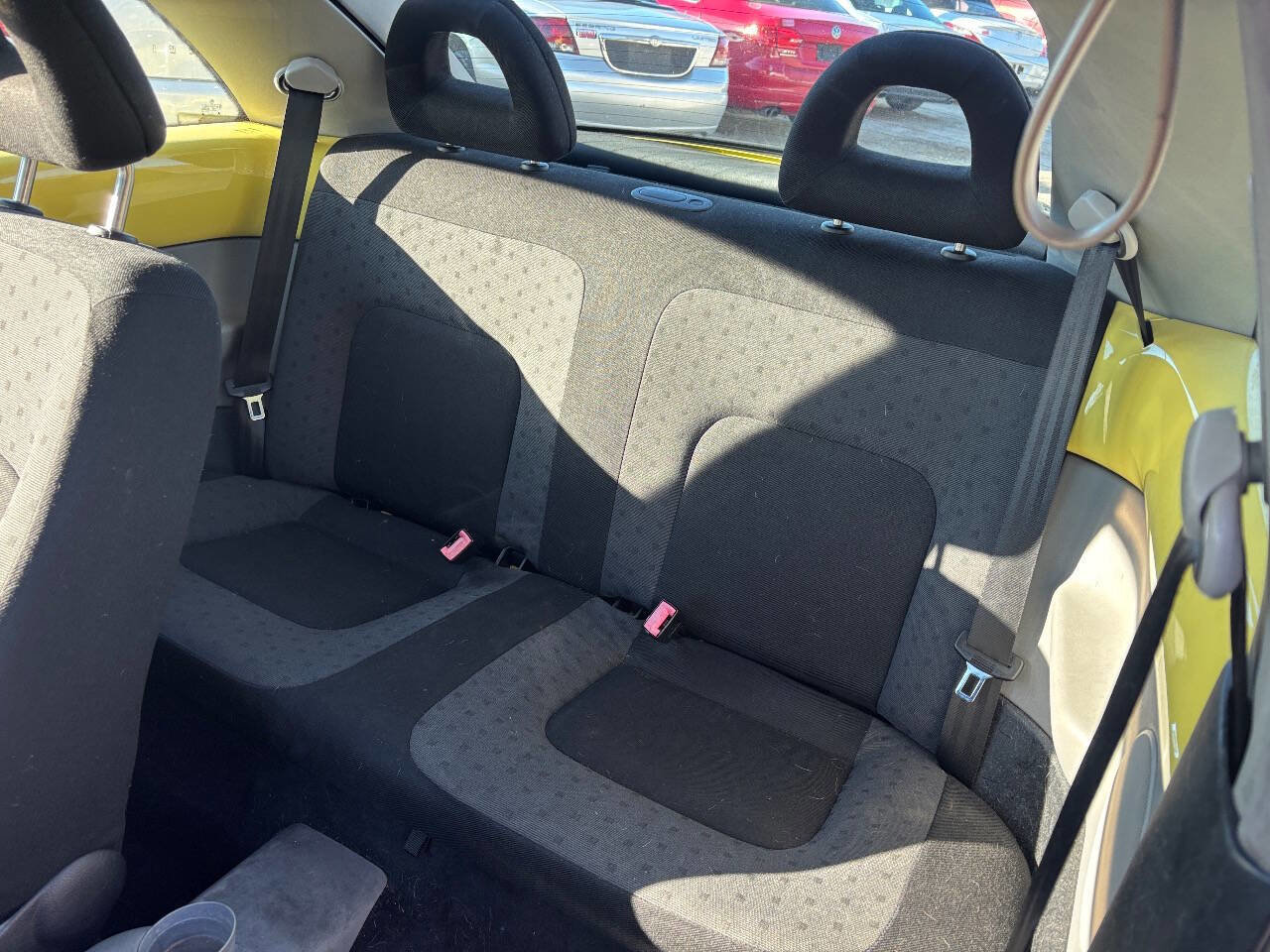 Used 2001 Volkswagen Beetle GL image 17