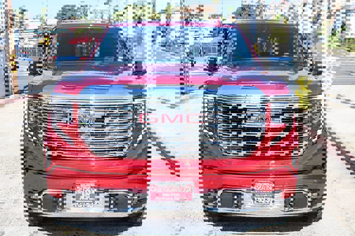 Used 2024 GMC Sierra 1500 Denali w/ Denali Reserve Package image 9