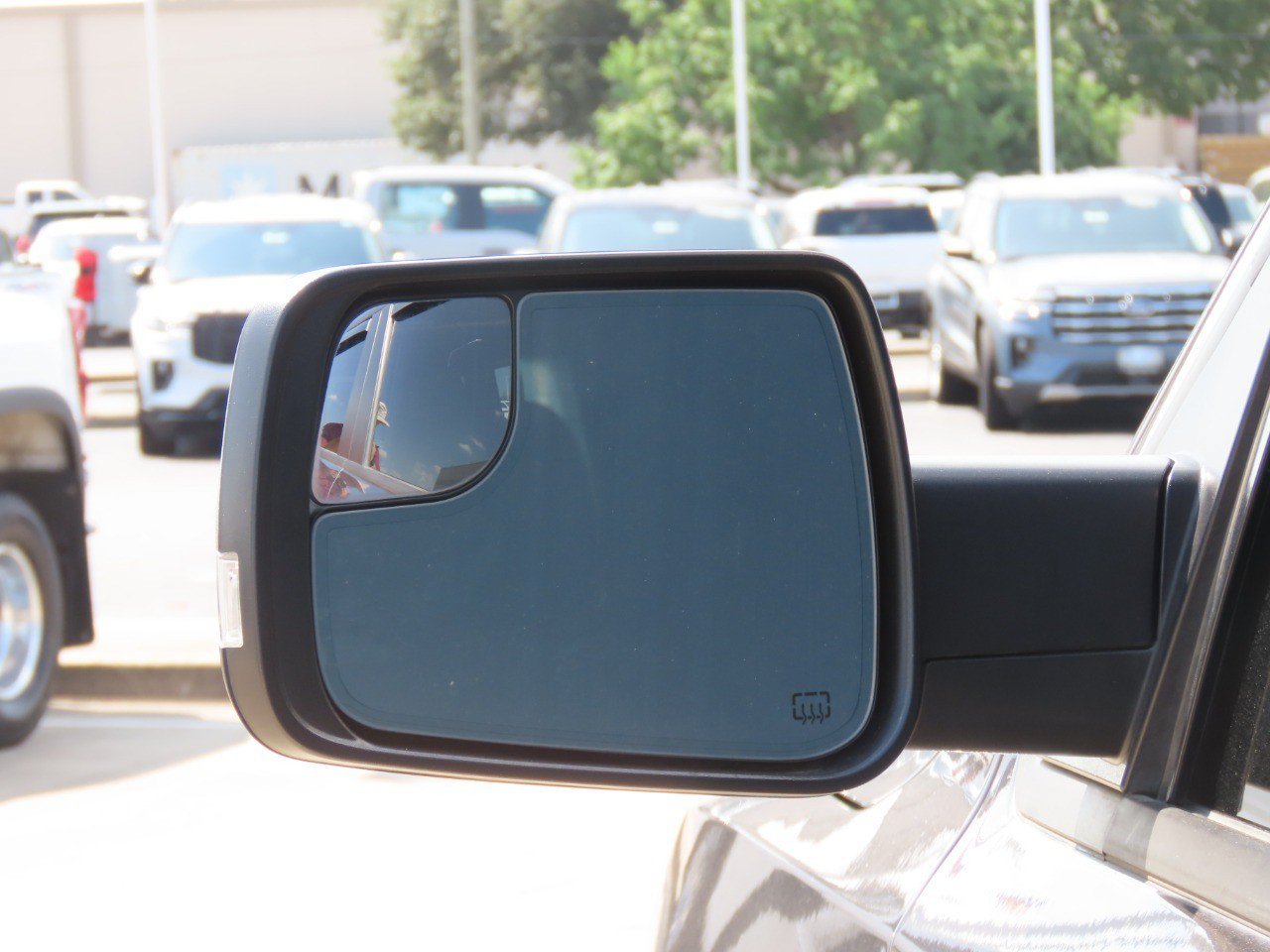 Used 2023 RAM 1500 Big Horn AWD/4WD image 18