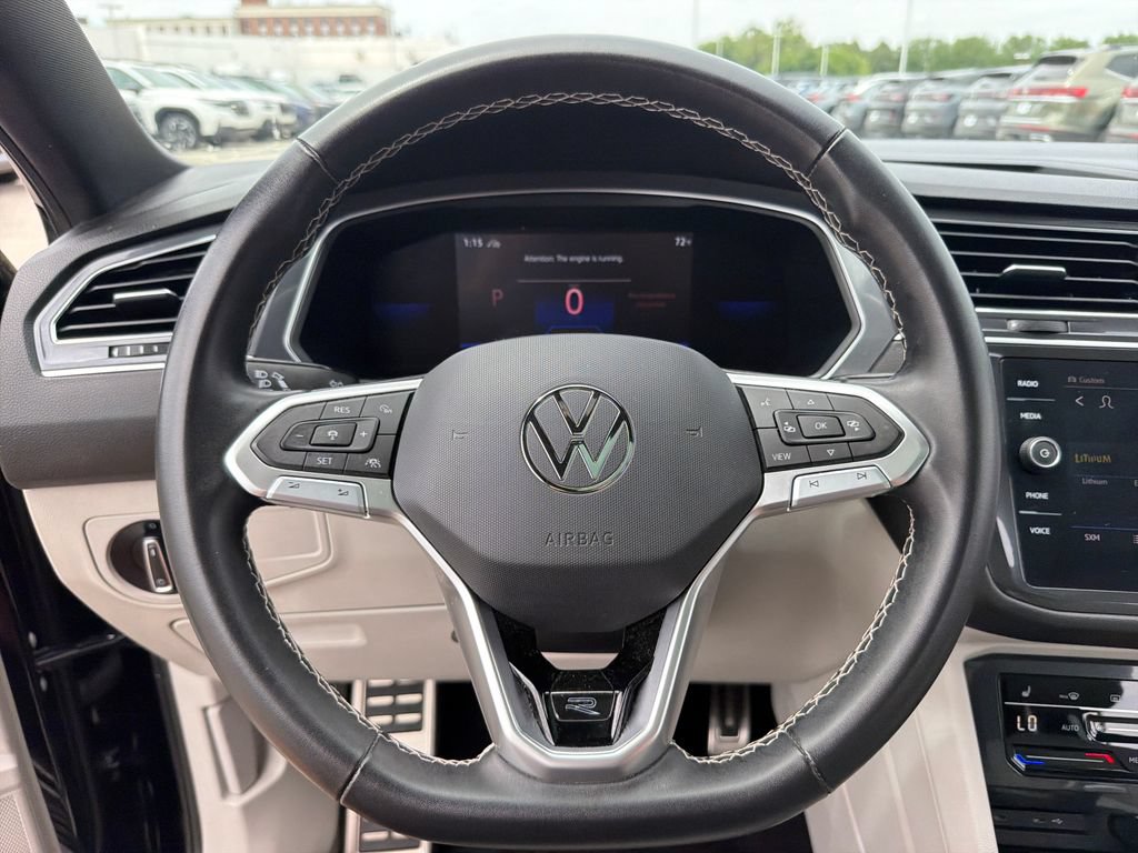 Certified 2023 Volkswagen Tiguan SE R-Line AWD/4WD image 11