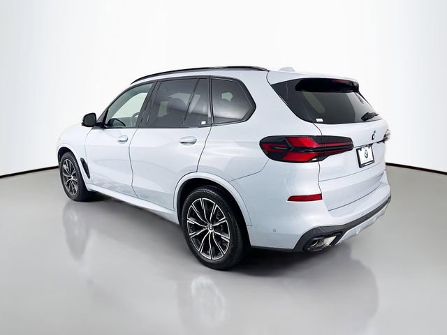 Used 2024 BMW X5 xDrive40i w/ M Sport Package AWD/4WD image 5