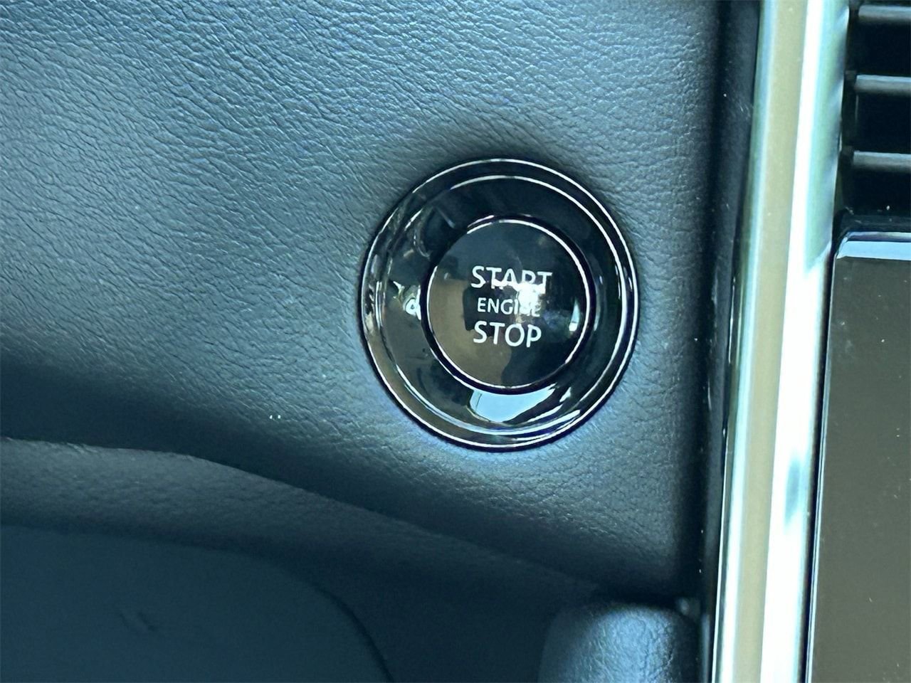 New 2026 Nissan Armada SV image 25